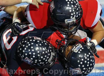 Thumbnail 2 in DeSoto vs. Allen (UIL 5A Division 1 Semifinal Playoff) photogallery.