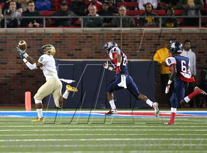 Thumbnail 2 in DeSoto vs. Allen (UIL 5A Division 1 Semifinal Playoff) photogallery.