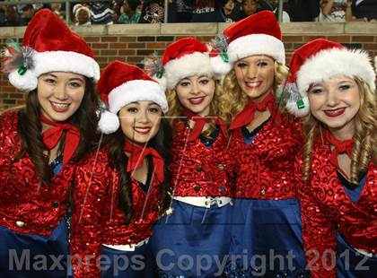 Thumbnail 3 in DeSoto vs. Allen (UIL 5A Division 1 Semifinal Playoff) photogallery.