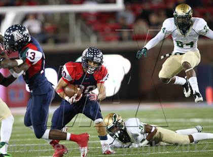 Thumbnail 3 in DeSoto vs. Allen (UIL 5A Division 1 Semifinal Playoff) photogallery.