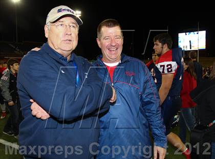 Thumbnail 2 in DeSoto vs. Allen (UIL 5A Division 1 Semifinal Playoff) photogallery.