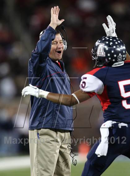 Thumbnail 1 in DeSoto vs. Allen (UIL 5A Division 1 Semifinal Playoff) photogallery.