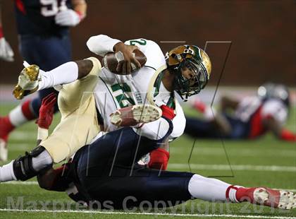 Thumbnail 3 in DeSoto vs. Allen (UIL 5A Division 1 Semifinal Playoff) photogallery.