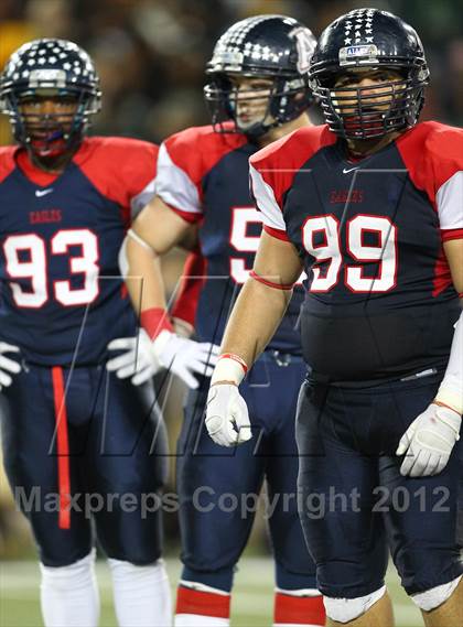 Thumbnail 2 in DeSoto vs. Allen (UIL 5A Division 1 Semifinal Playoff) photogallery.