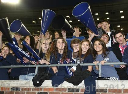 Thumbnail 3 in DeSoto vs. Allen (UIL 5A Division 1 Semifinal Playoff) photogallery.