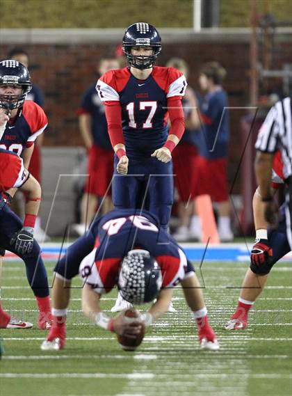 Thumbnail 2 in DeSoto vs. Allen (UIL 5A Division 1 Semifinal Playoff) photogallery.