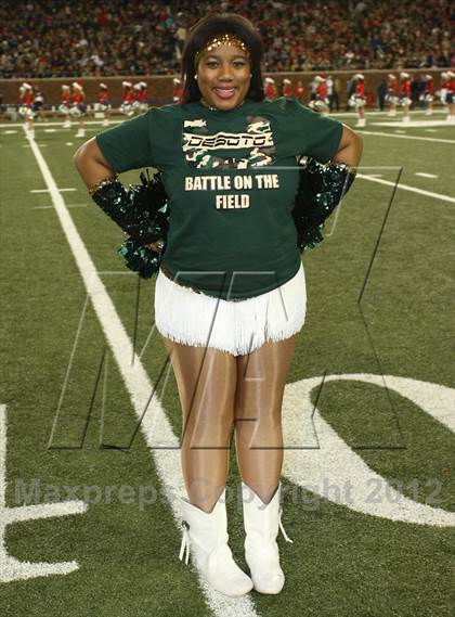 Thumbnail 1 in DeSoto vs. Allen (UIL 5A Division 1 Semifinal Playoff) photogallery.