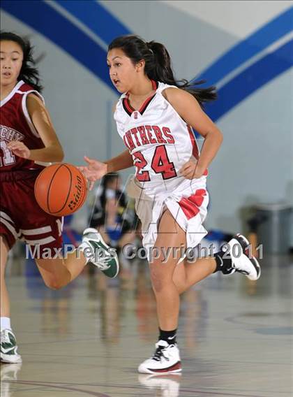 Thumbnail 1 in McClatchy vs. Burlingame (Bulldog Winter Classic) photogallery.