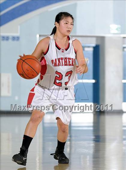 Thumbnail 2 in McClatchy vs. Burlingame (Bulldog Winter Classic) photogallery.