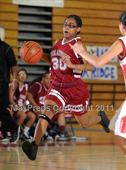 Thumbnail 1 in McClatchy vs. Burlingame (Bulldog Winter Classic) photogallery.