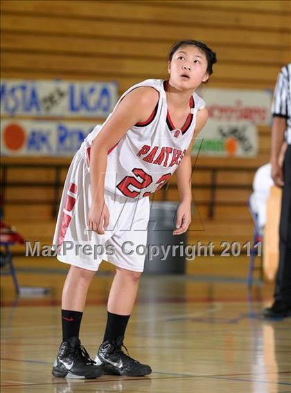 Thumbnail 3 in McClatchy vs. Burlingame (Bulldog Winter Classic) photogallery.