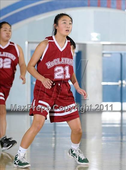 Thumbnail 3 in McClatchy vs. Burlingame (Bulldog Winter Classic) photogallery.