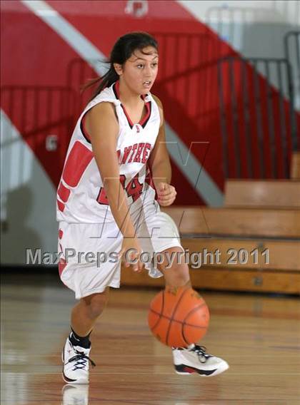 Thumbnail 3 in McClatchy vs. Burlingame (Bulldog Winter Classic) photogallery.