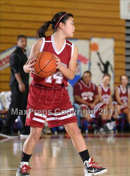 Thumbnail 3 in McClatchy vs. Burlingame (Bulldog Winter Classic) photogallery.