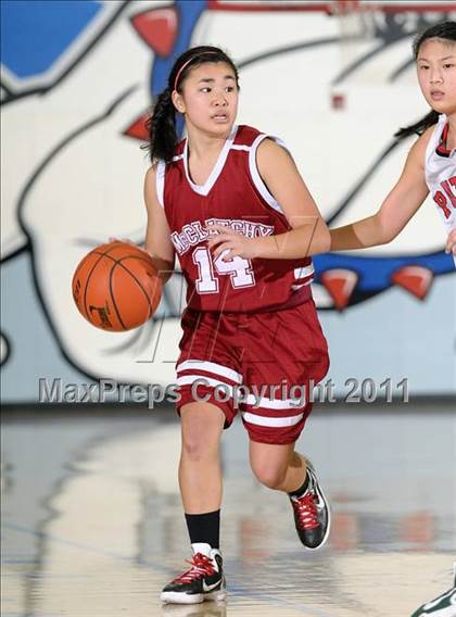 Thumbnail 3 in McClatchy vs. Burlingame (Bulldog Winter Classic) photogallery.