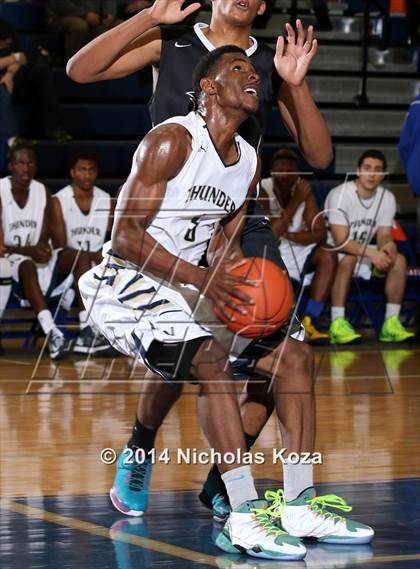 Thumbnail 3 in Desert Vista vs. Gray Collegiate Academy (Tarkanian Classic) photogallery.