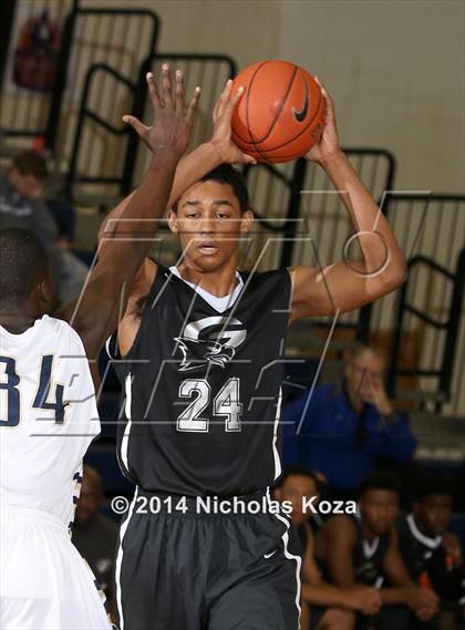 Thumbnail 1 in Desert Vista vs. Gray Collegiate Academy (Tarkanian Classic) photogallery.