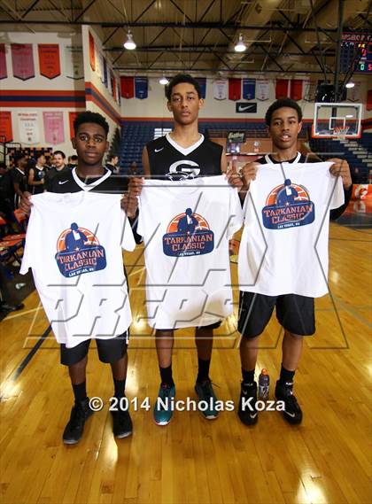 Thumbnail 2 in Desert Vista vs. Gray Collegiate Academy (Tarkanian Classic) photogallery.