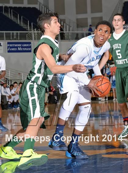 Thumbnail 2 in Holy Trinity vs St Mary's (NSCHSAA Class A Final) photogallery.