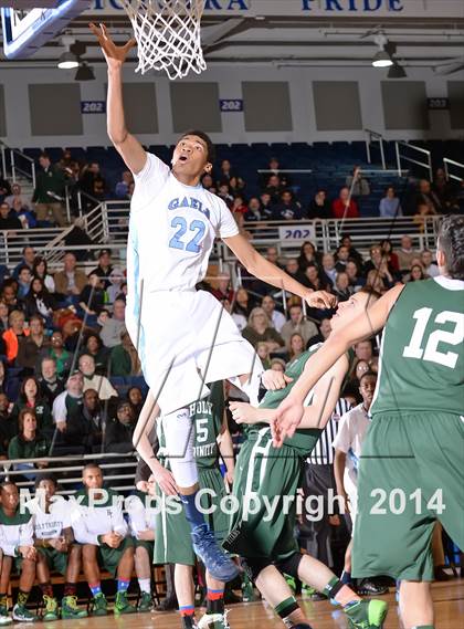 Thumbnail 3 in Holy Trinity vs St Mary's (NSCHSAA Class A Final) photogallery.