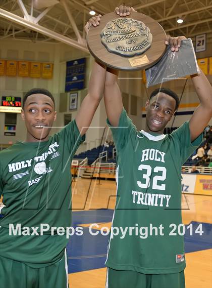 Thumbnail 2 in Holy Trinity vs St Mary's (NSCHSAA Class A Final) photogallery.