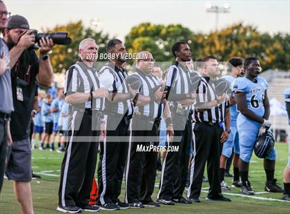 Thumbnail 2 in Clovis North vs. Bellarmine College Prep photogallery.