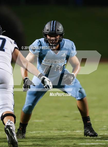 Thumbnail 2 in Clovis North vs. Bellarmine College Prep photogallery.