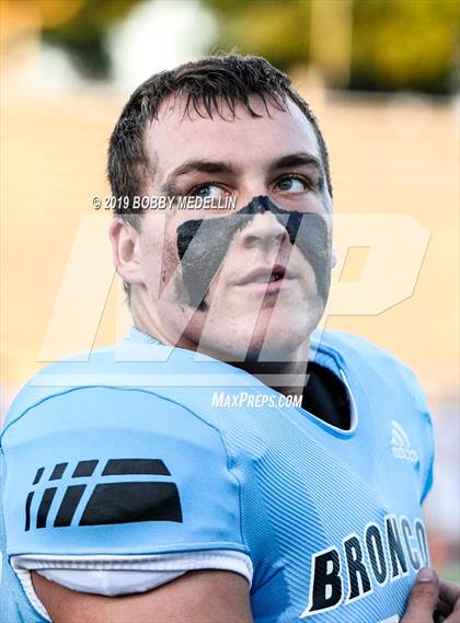 Thumbnail 2 in Clovis North vs. Bellarmine College Prep photogallery.
