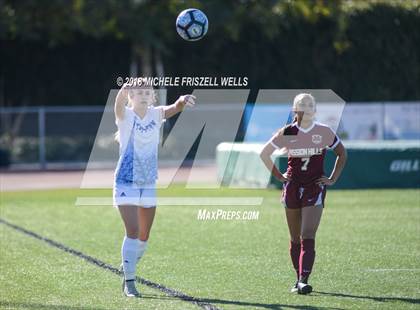 Thumbnail 2 in Mission Hills vs Nolan Catholic (23rd SoCal Classic) photogallery.