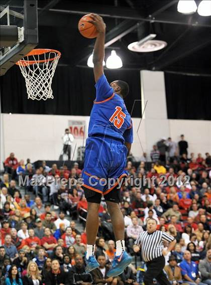 Thumbnail 3 in Findlay Prep vs. Bishop Gorman photogallery.