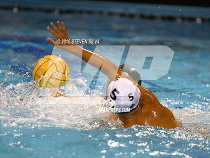 Thumbnail 2 in Carlsbad vs. Coronado (CIF SDS Open Division Quarterfinal) photogallery.