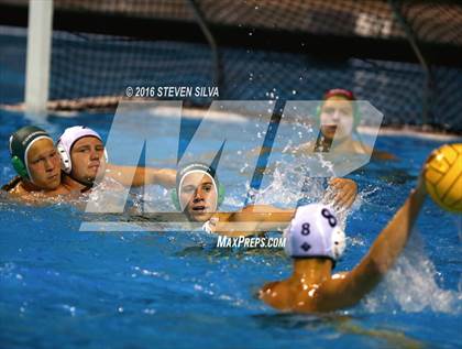 Thumbnail 3 in Carlsbad vs. Coronado (CIF SDS Open Division Quarterfinal) photogallery.