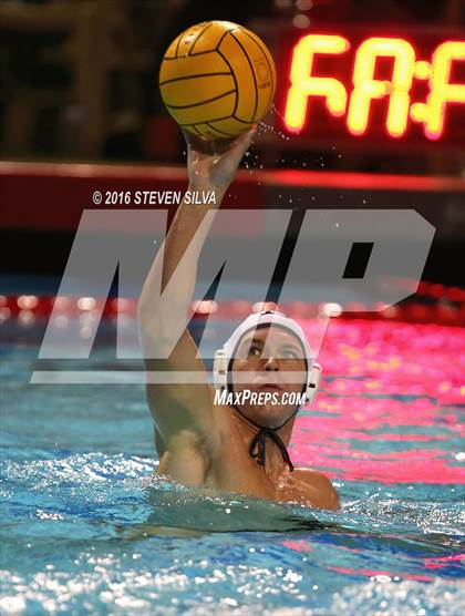 Thumbnail 1 in Carlsbad vs. Coronado (CIF SDS Open Division Quarterfinal) photogallery.