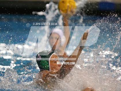 Thumbnail 3 in Carlsbad vs. Coronado (CIF SDS Open Division Quarterfinal) photogallery.