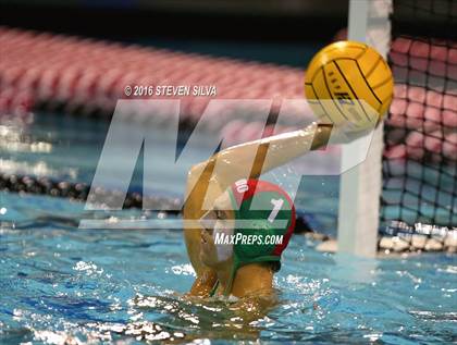 Thumbnail 2 in Carlsbad vs. Coronado (CIF SDS Open Division Quarterfinal) photogallery.