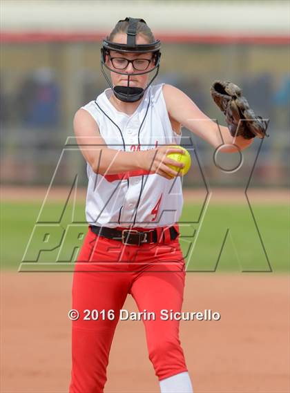 Thumbnail 2 in Westview vs. Williams Field (Blackhawk Tournament) photogallery.