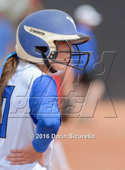 Thumbnail 2 in Westview vs. Williams Field (Blackhawk Tournament) photogallery.