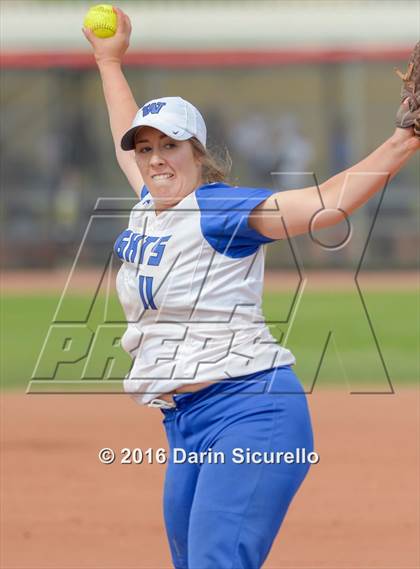 Thumbnail 1 in Westview vs. Williams Field (Blackhawk Tournament) photogallery.