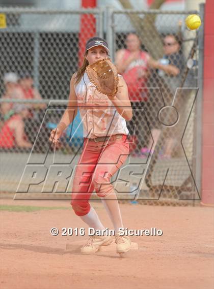 Thumbnail 1 in Westview vs. Williams Field (Blackhawk Tournament) photogallery.