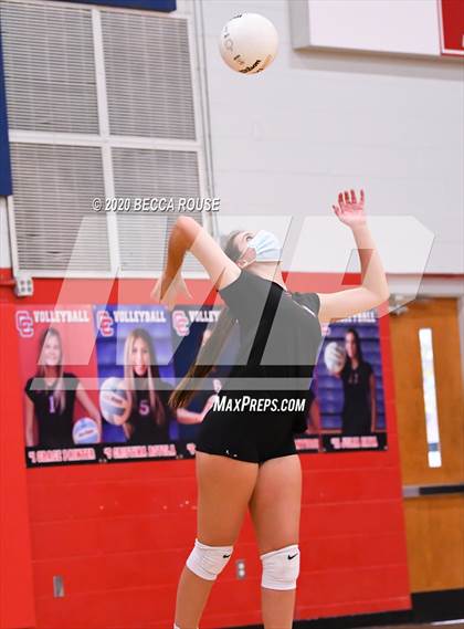 Thumbnail 2 in Cuthbertson @ Charlotte Catholic photogallery.