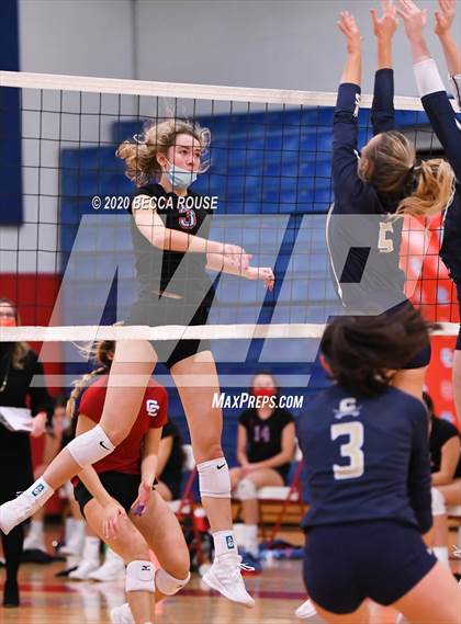 Thumbnail 2 in Cuthbertson @ Charlotte Catholic photogallery.