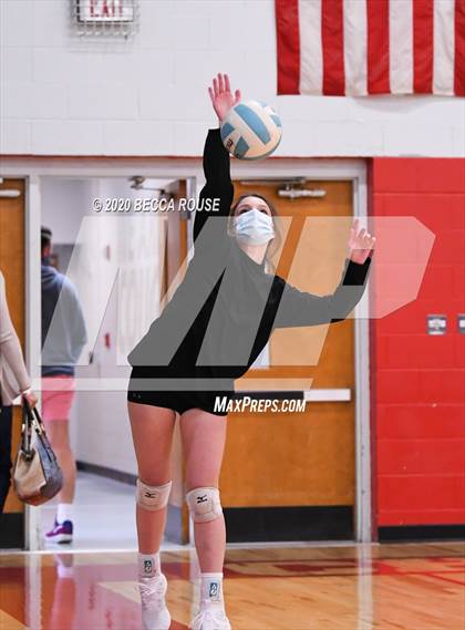 Thumbnail 1 in Cuthbertson @ Charlotte Catholic photogallery.