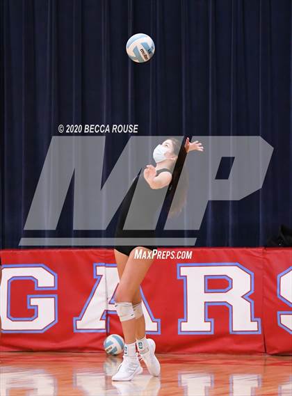 Thumbnail 2 in Cuthbertson @ Charlotte Catholic photogallery.