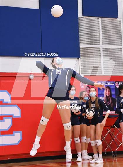 Thumbnail 1 in Cuthbertson @ Charlotte Catholic photogallery.