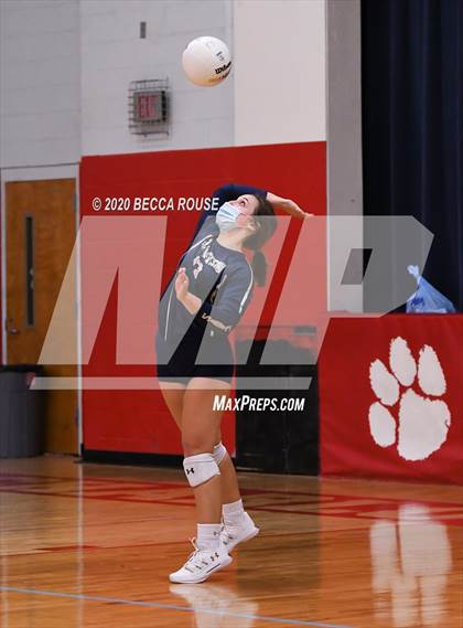 Thumbnail 1 in Cuthbertson @ Charlotte Catholic photogallery.