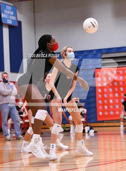 Thumbnail 1 in Cuthbertson @ Charlotte Catholic photogallery.