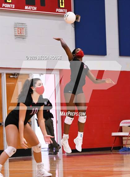 Thumbnail 1 in Cuthbertson @ Charlotte Catholic photogallery.