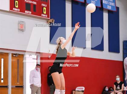 Thumbnail 3 in Cuthbertson @ Charlotte Catholic photogallery.