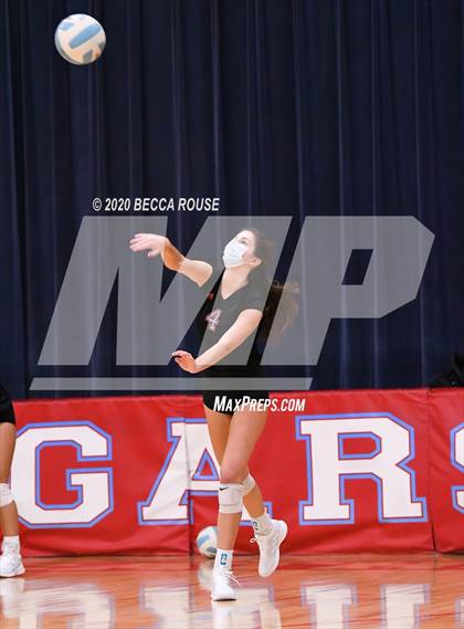 Thumbnail 3 in Cuthbertson @ Charlotte Catholic photogallery.