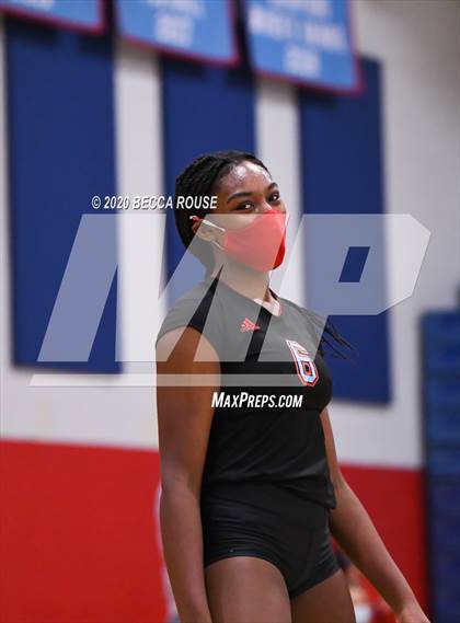 Thumbnail 2 in Cuthbertson @ Charlotte Catholic photogallery.